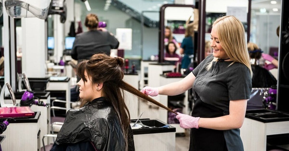 Hairdressing Jobs - Find Out How To Find Openings