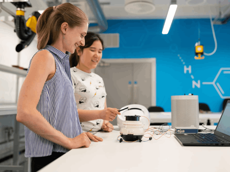 Discover 11 Amazing Technology Scholarships